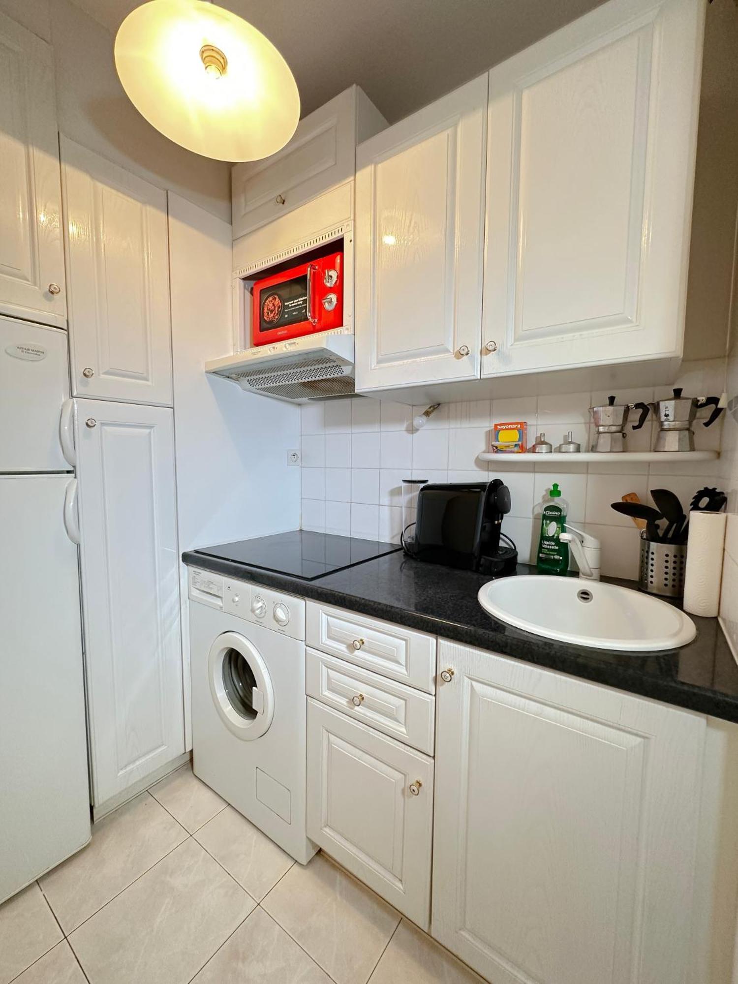 Charming In 10-min To Apartment