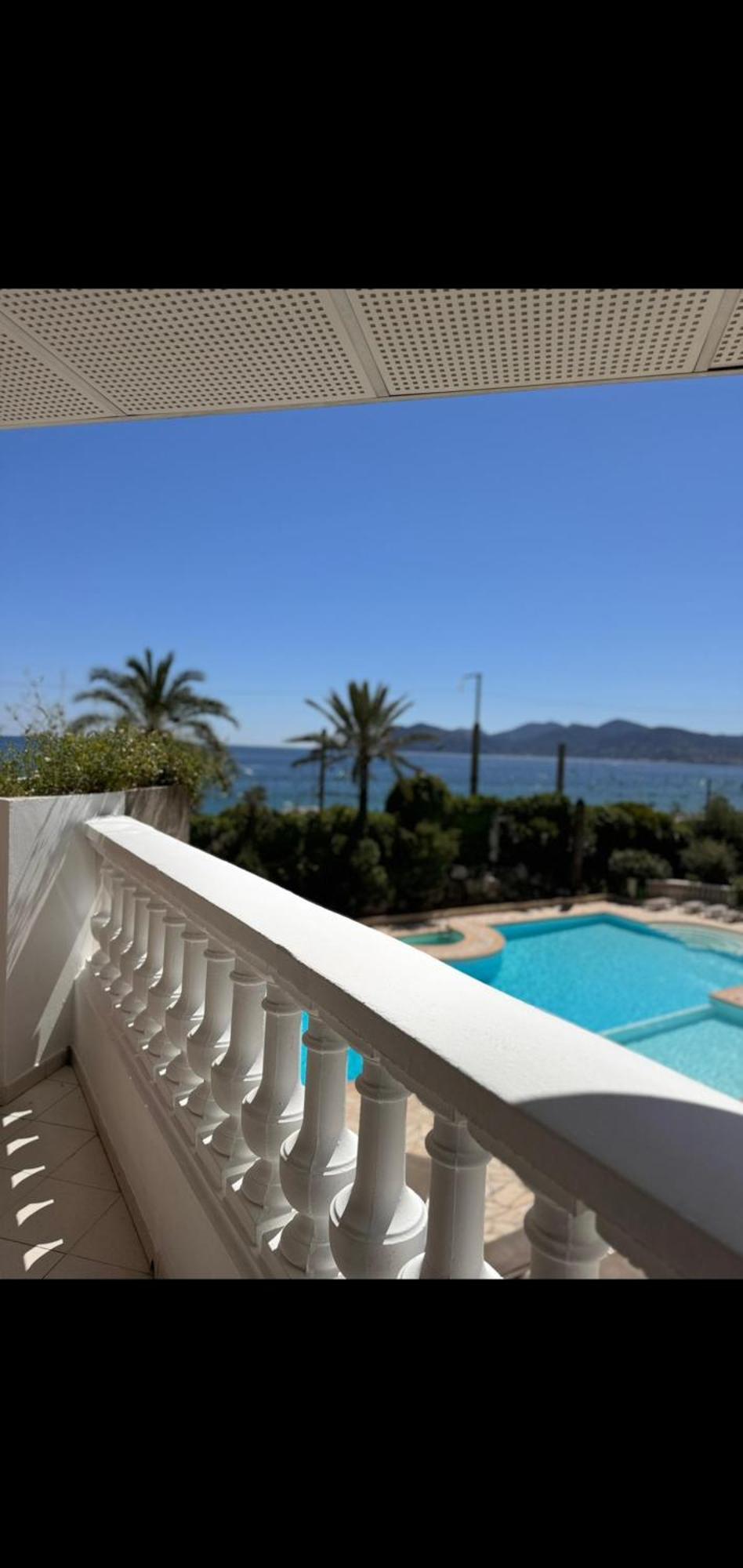 Vue , Piscine *