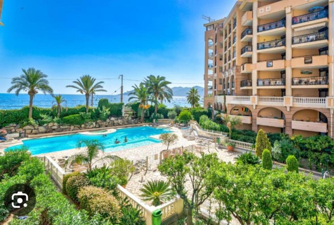 Vue , Piscine * Cannes