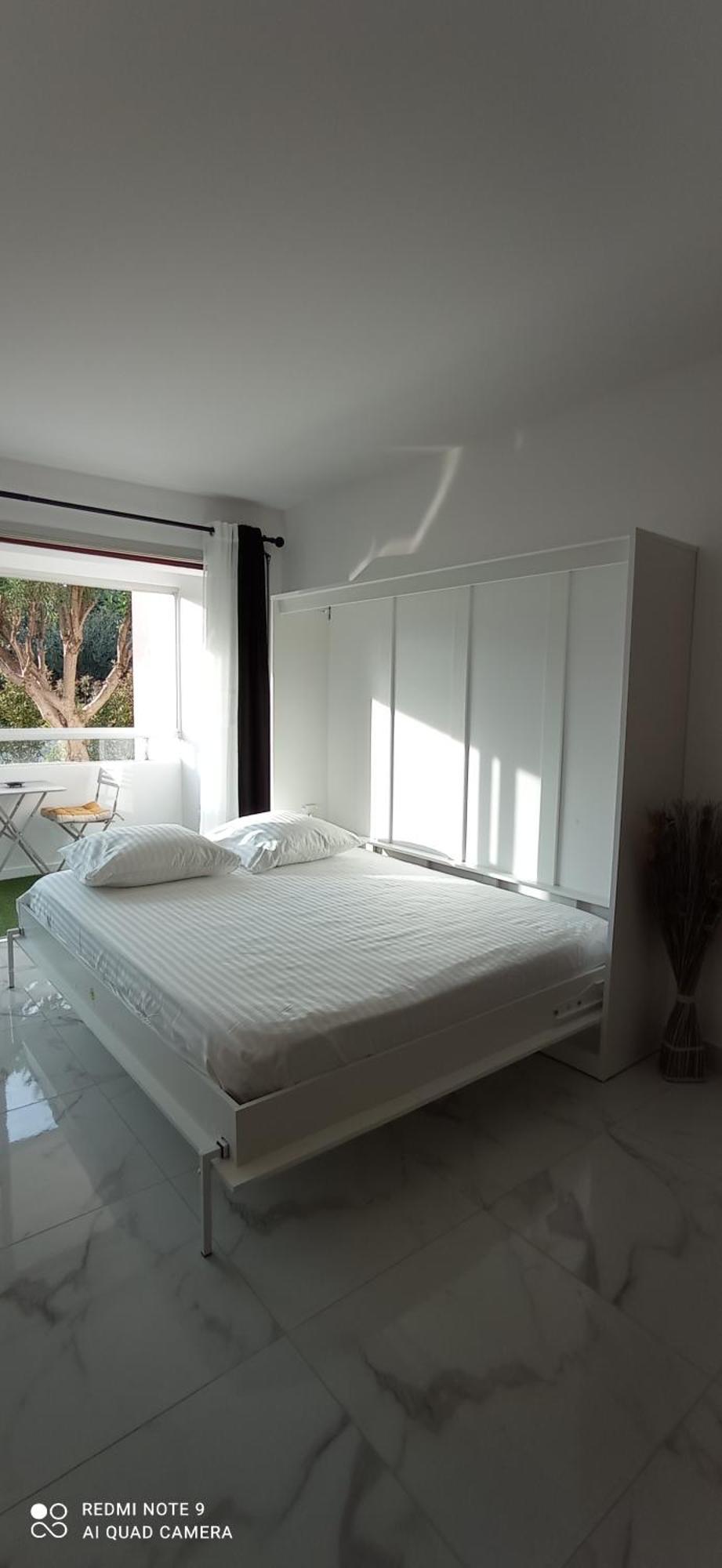 Bord De Mer, Midi, Acces Direct A La Cannes
