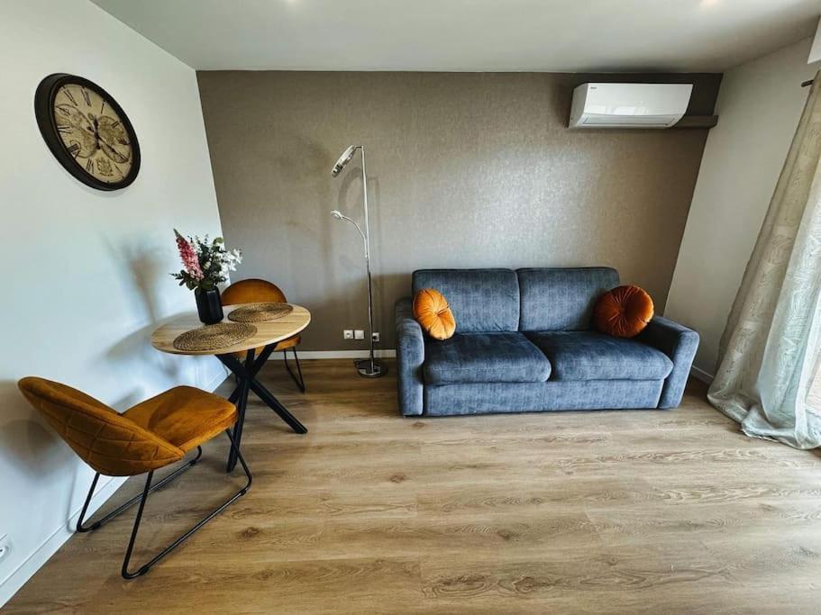 Picaud Proche Front * Cannes