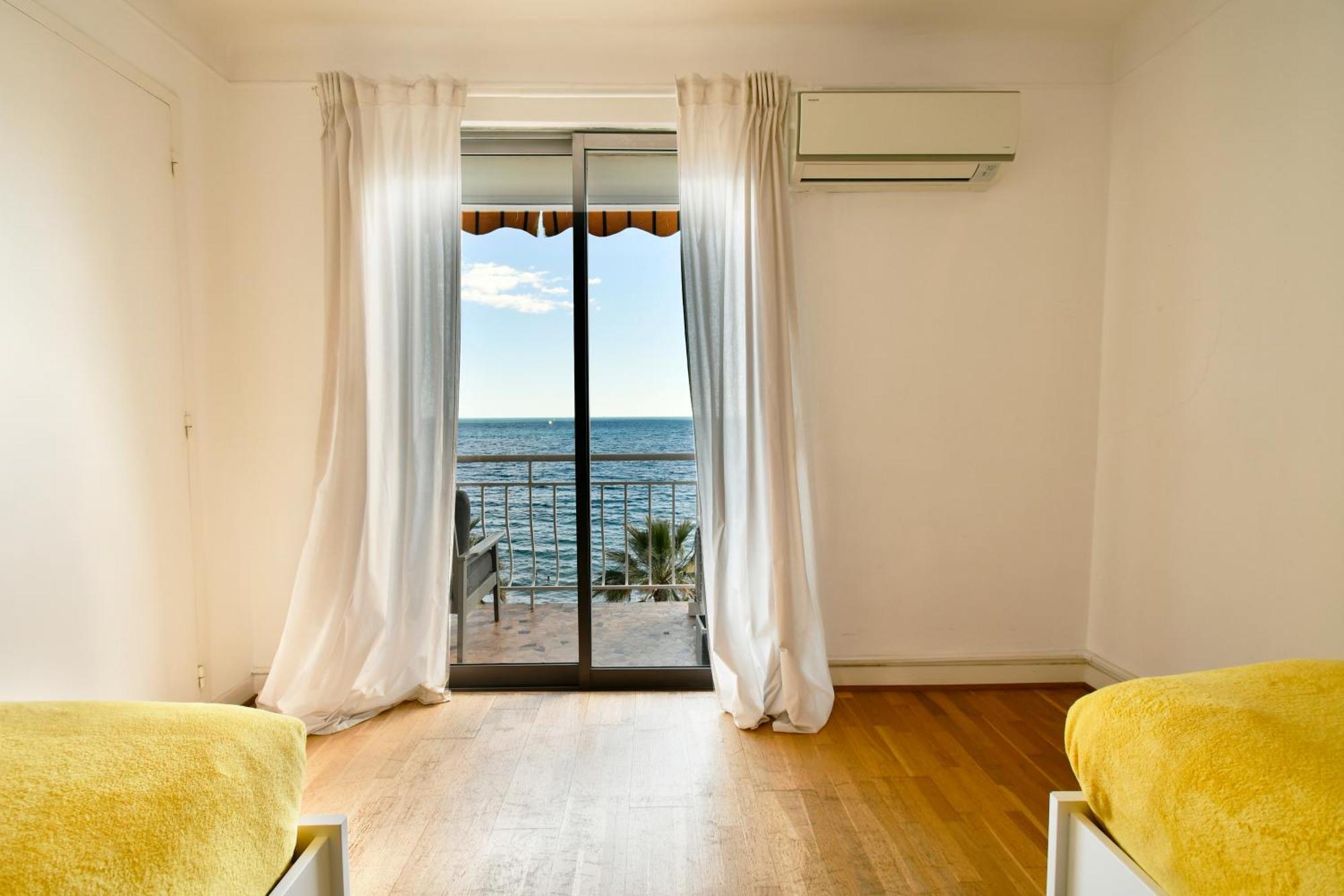 Du Midi- Vue Sur Standing Presta * Cannes