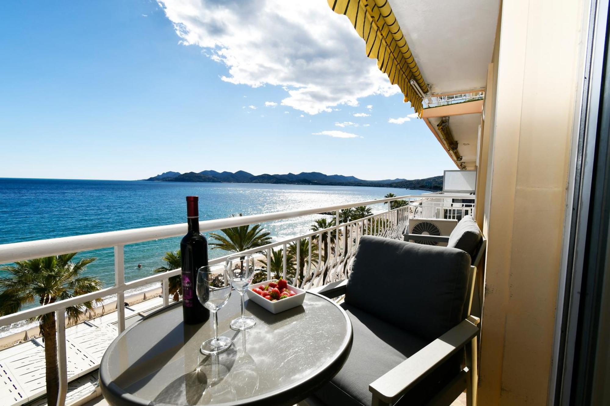 Du Midi- Vue Sur Standing Presta Apartment Cannes