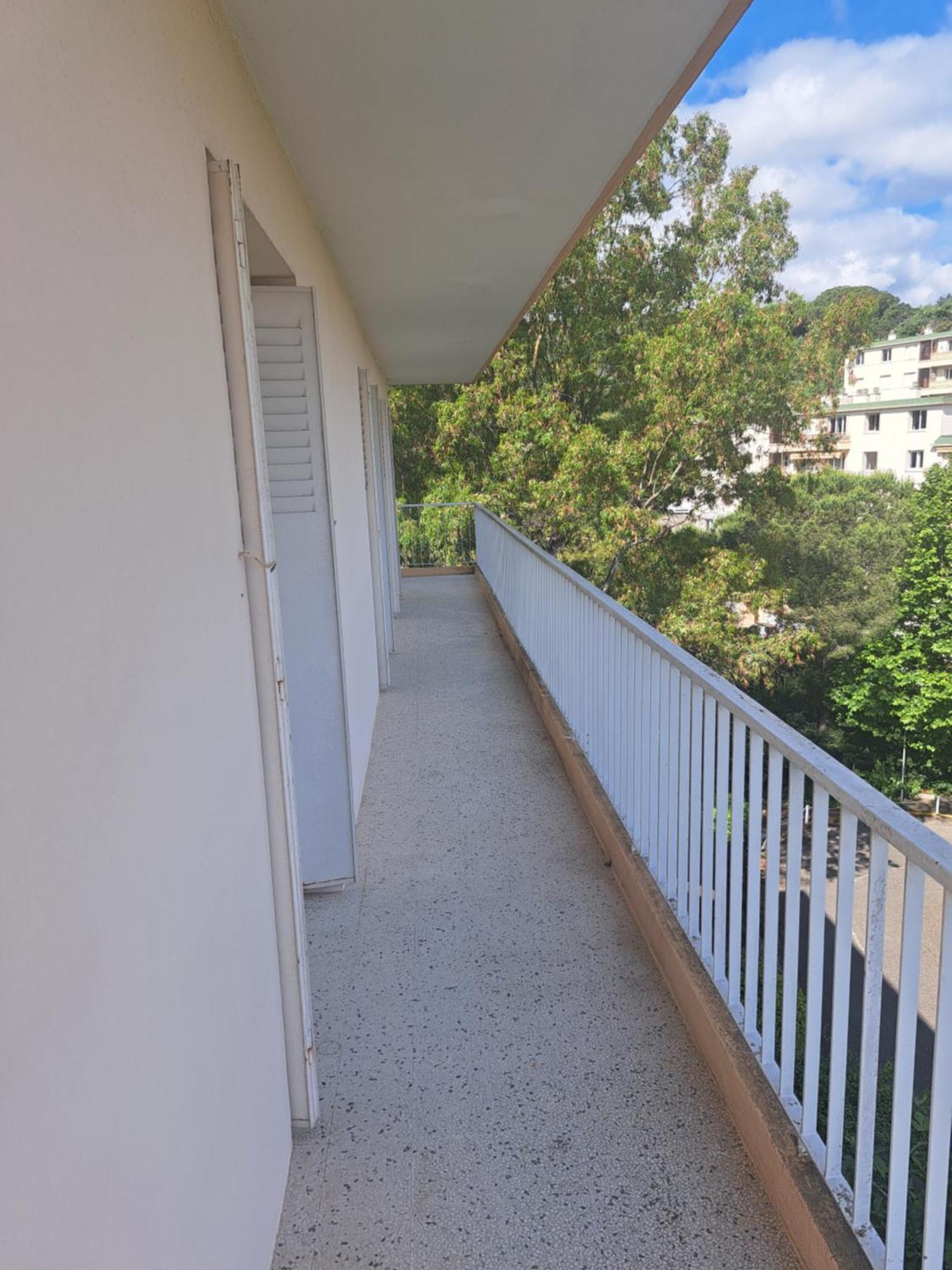 Appartement 3 Pieces A Croix Des Gardes