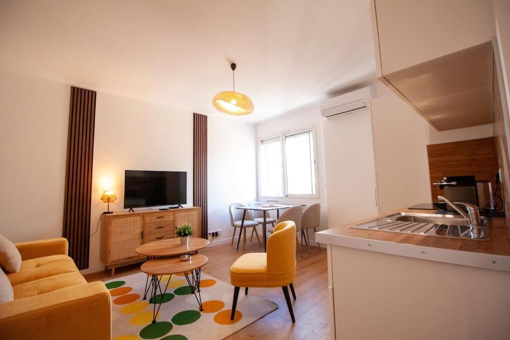 Brand New 2 Min Walk To Palais * Cannes