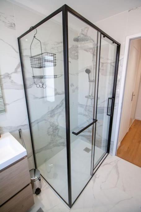Brand New 2 Min Walk To Palais Apartamento Cannes