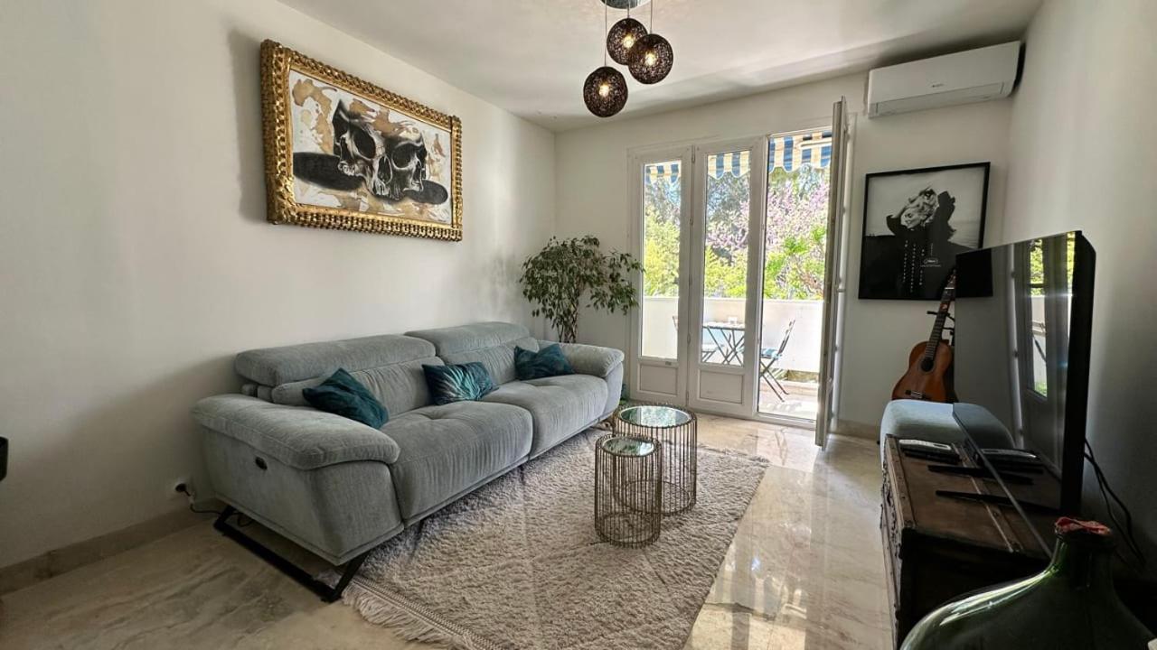 B023 Tres Bel Proche De La A Cannes