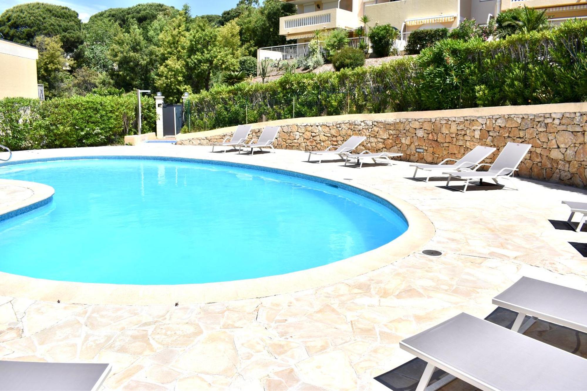 Apartment Magnifique 2 Pieces Au Calme Cannes