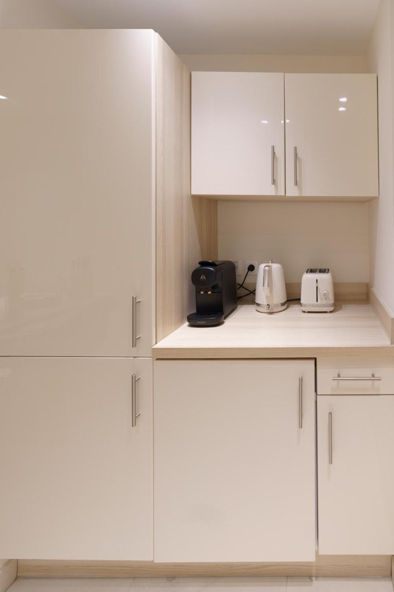 Cannes: Superbe De Type T2 Pour 4 Pers Apartment