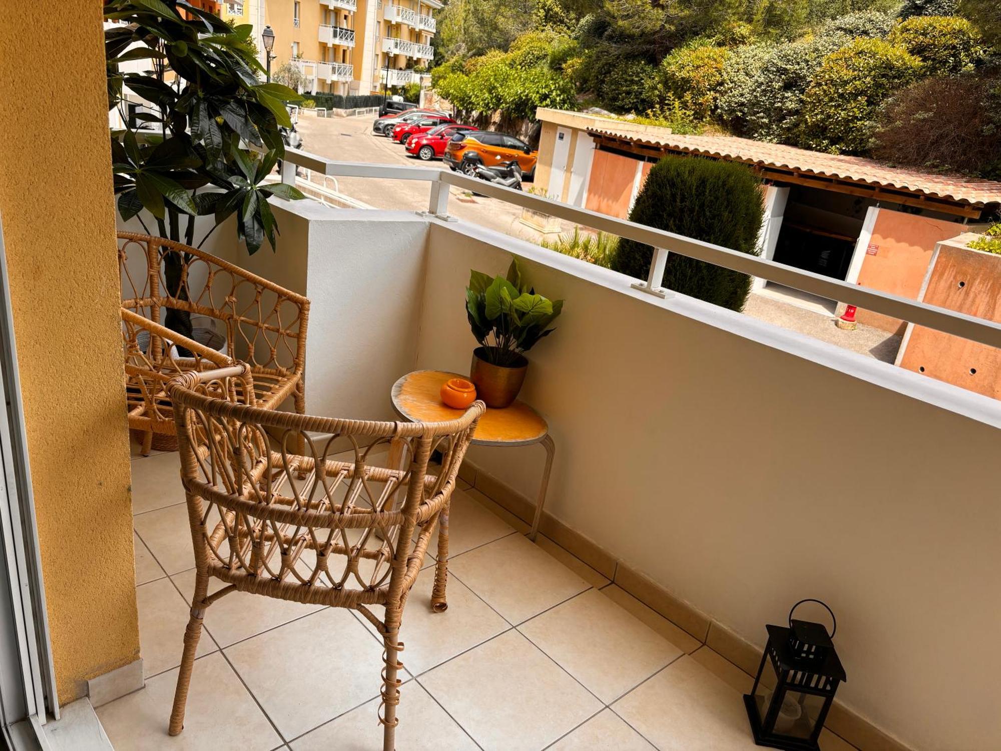 Mondello Hotellerie&consultant : De Standing 47m2 Avec Piscine