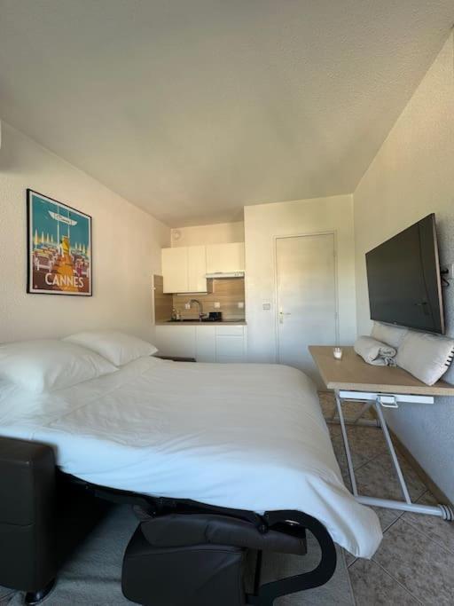 Superbe Avec Terrasse, 5 Minutes Croisette Apartment *