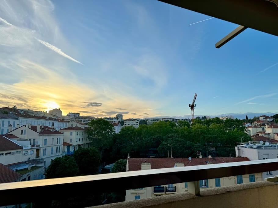 Superbe Avec Terrasse, 5 Minutes Croisette Cannes