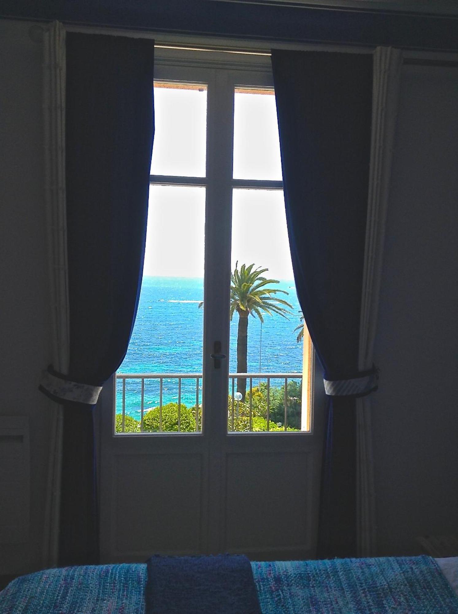 Eden Sea * Cannes
