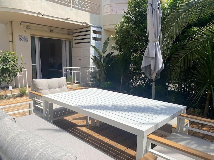 1 - Victoriam Apartment *