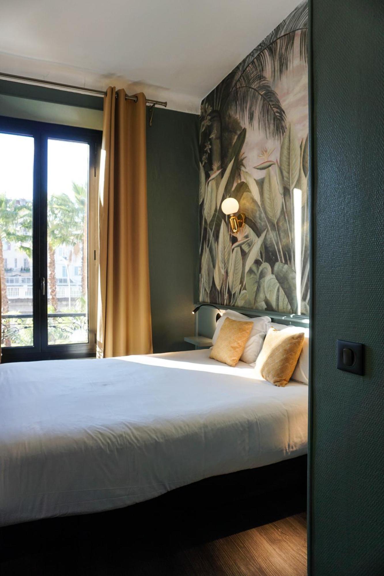 Pruly Centre Hotel 3*