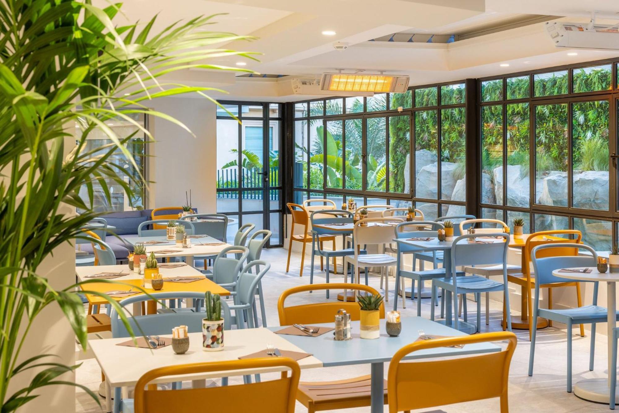 Staybridge - Centre By Ihg 4*