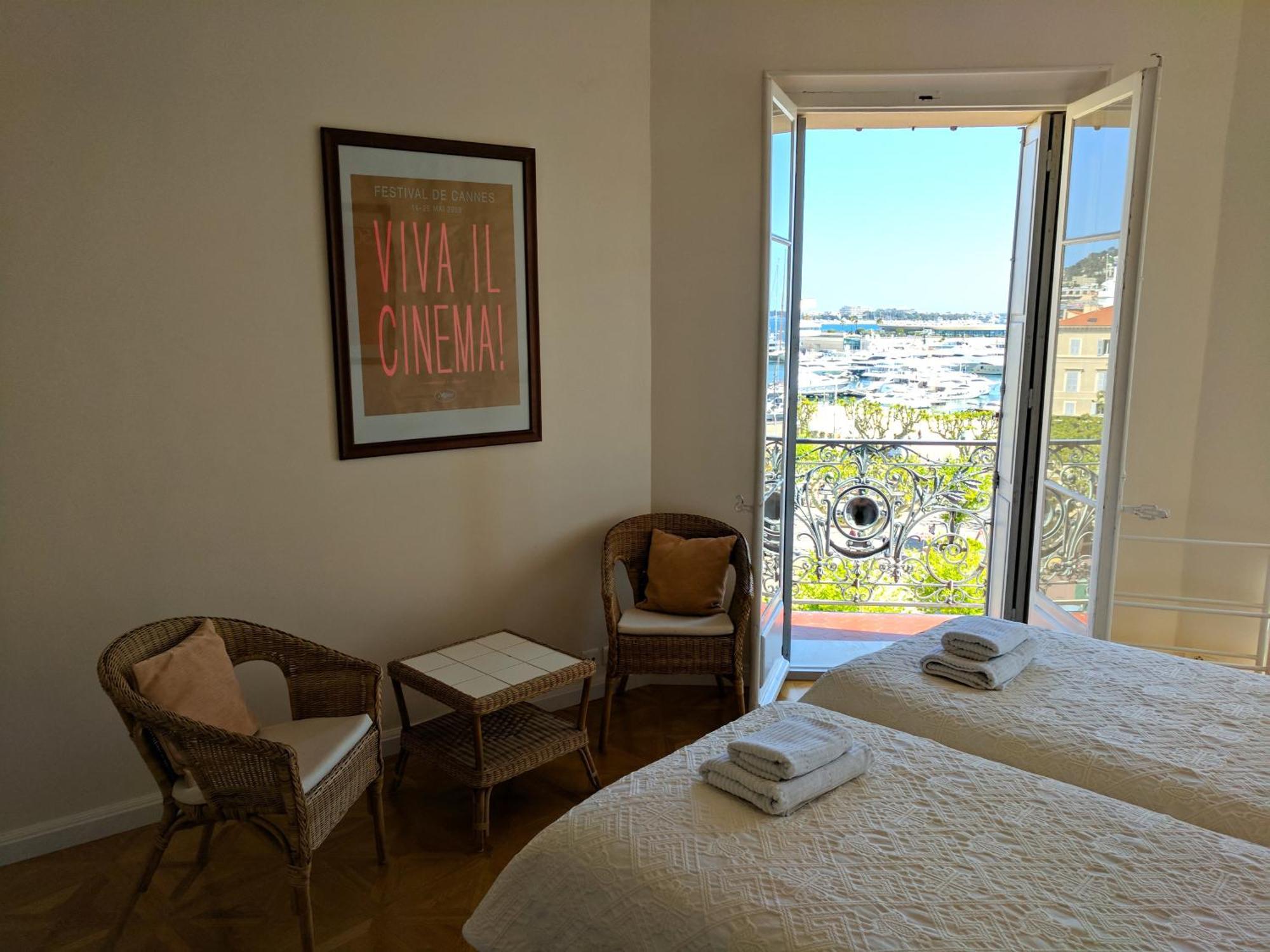 Citilet Louis Blanc 1,2,3 - Three Gorgeous, Open-plan