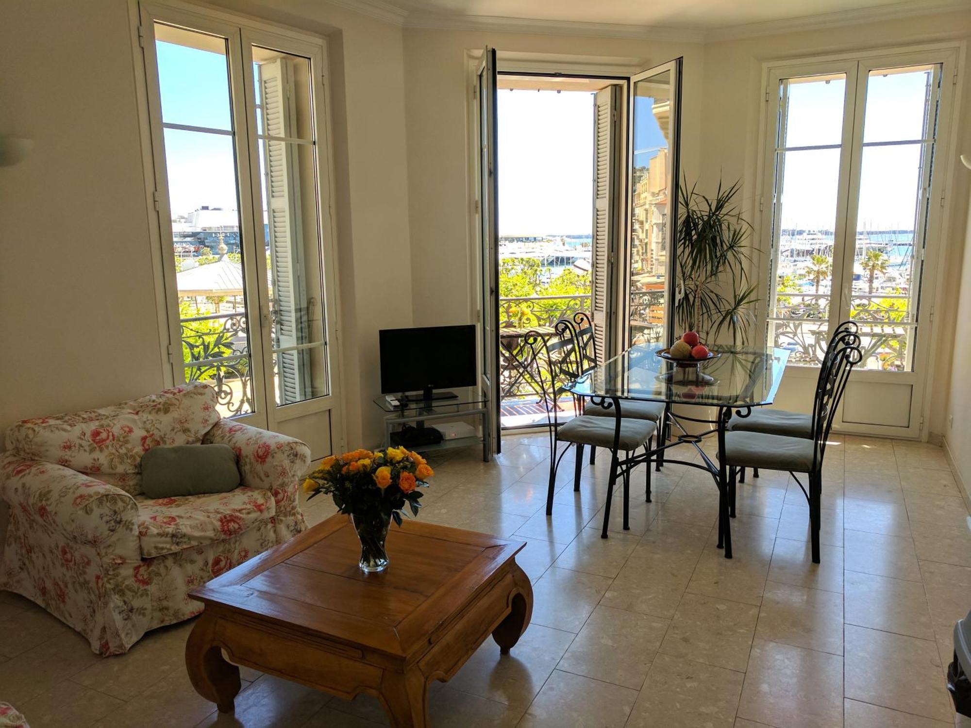 Apartment Citilet Louis Blanc 1,2,3 - Three Gorgeous, Open-plan *