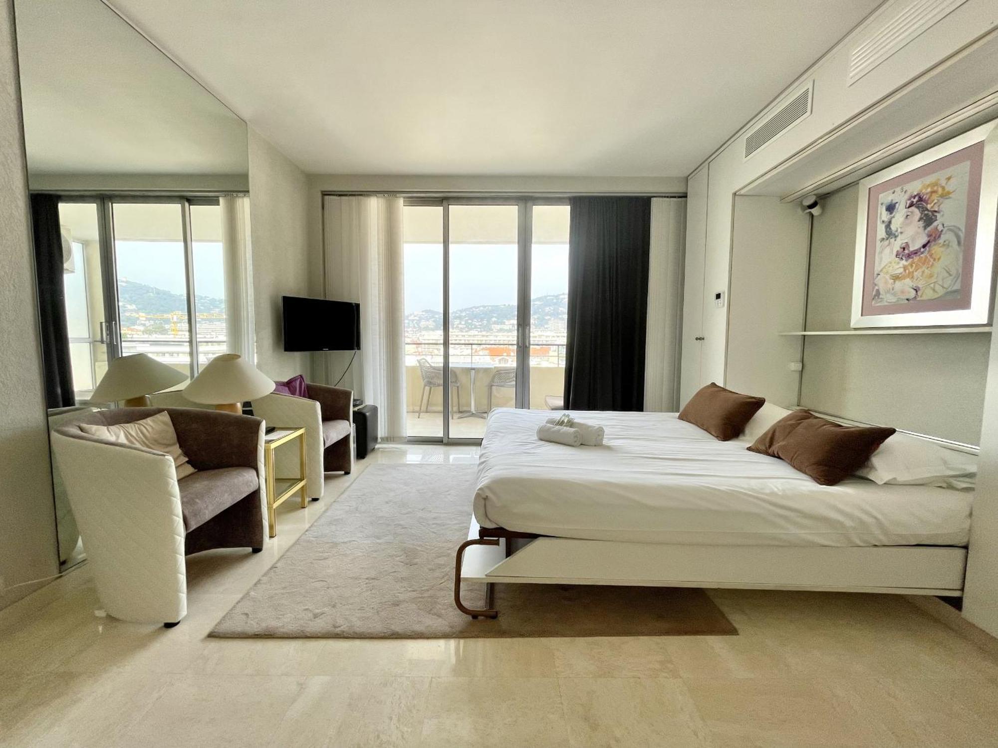 Agence Des Résidences - Privés Du Grand - Standard Cannes