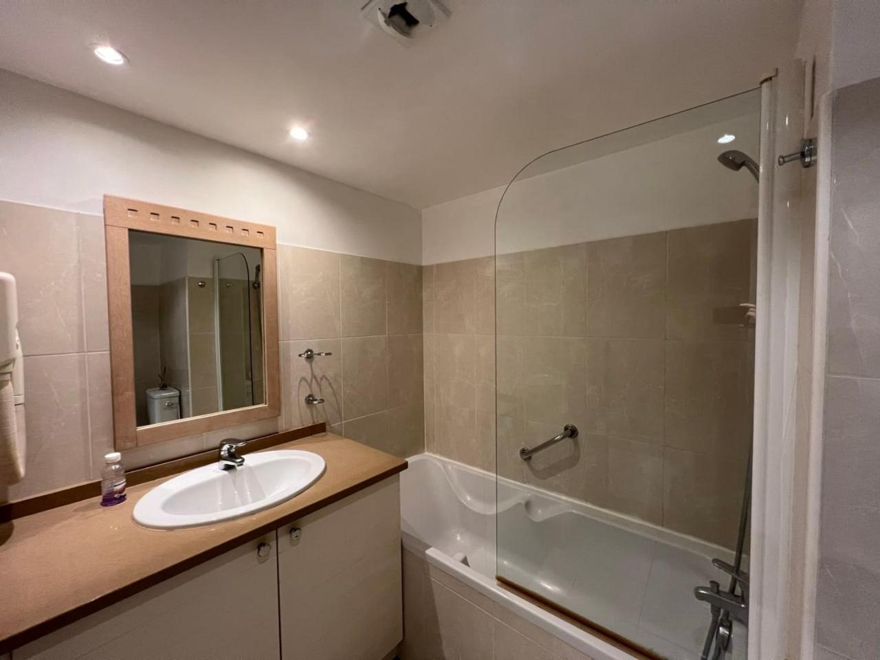 Apartment A079 Confortable Sur Carnot -1 *