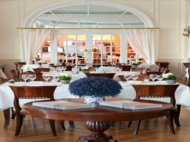Carlton Cannes, A Regent Hotel