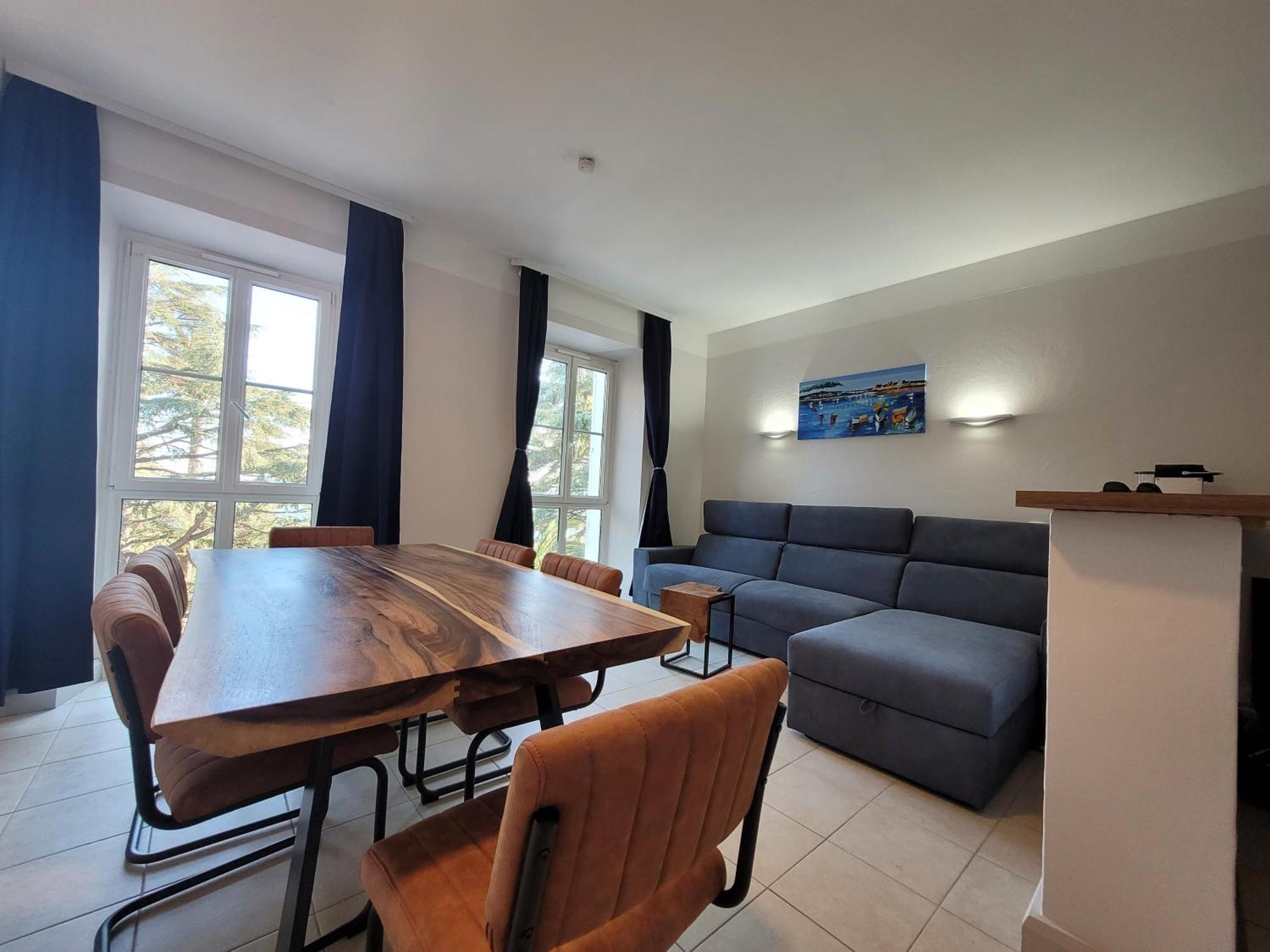 3p Dans Maison Bourgeoise - 6 Personnes - Vue - Parking *
