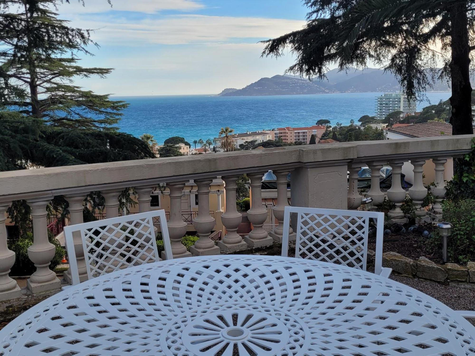 3p Dans Maison Bourgeoise - 6 Personnes - Vue - Parking Apartment Cannes