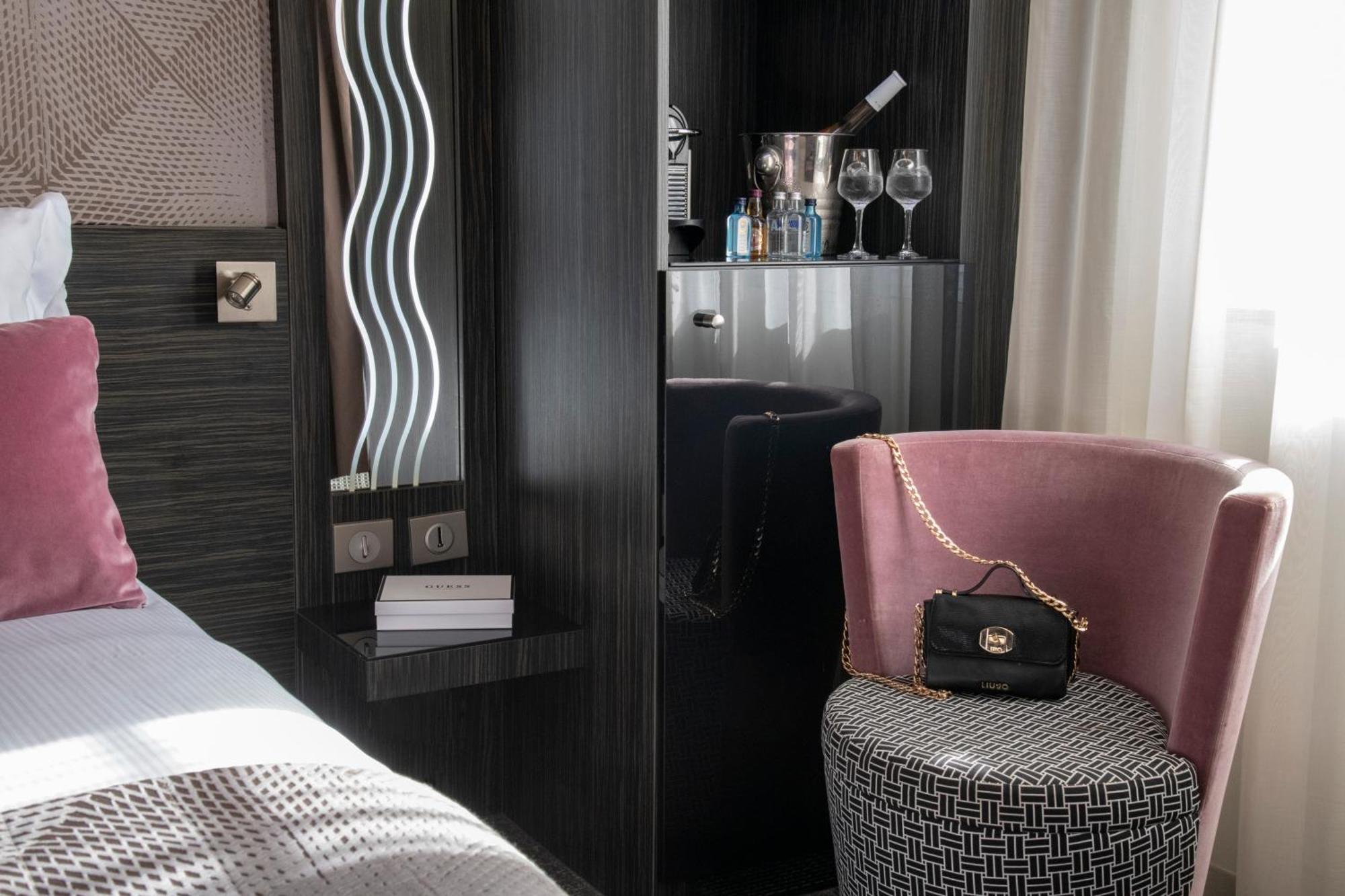 Bw Premier Collection Mondial Hotel 4*