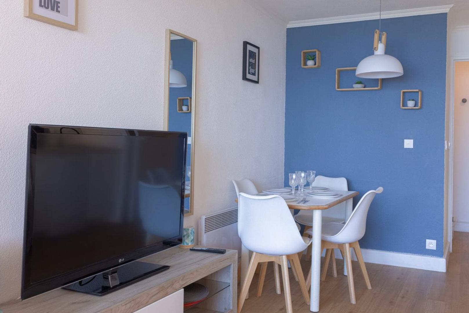 Serene Azure Apt With Riveria View * Cannes