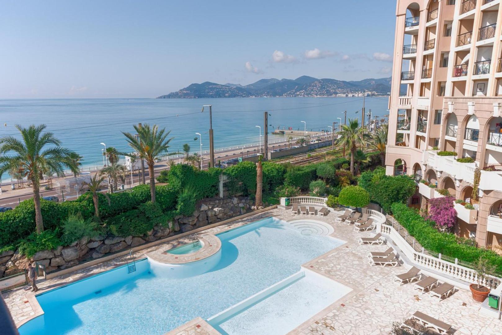 Appartement Serene Azure Apt With Riveria View *