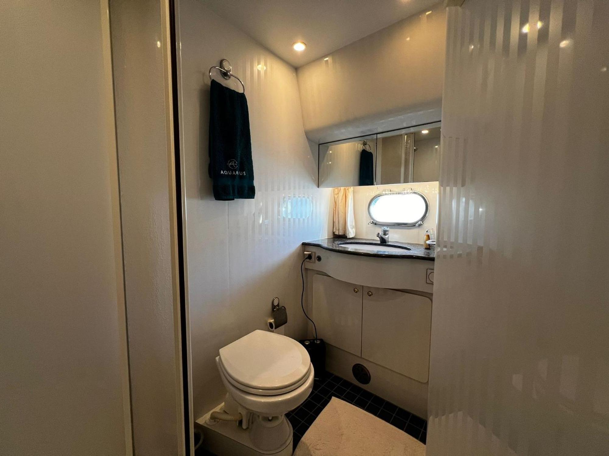 Botel Yacht Exceptionnel - Vieux Port De - 3 Chbr / 2 Sdb Cannes