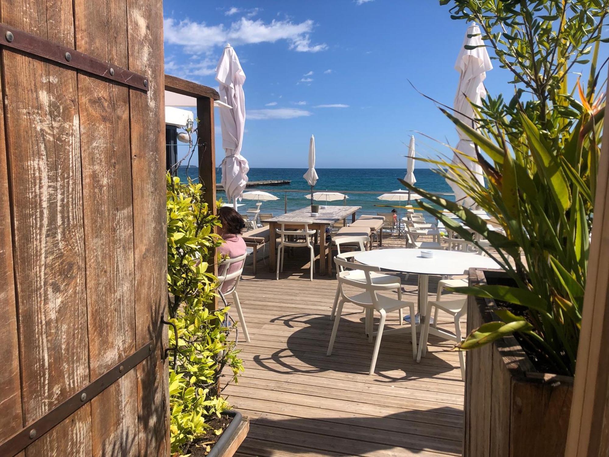 Terrace Front & Sea View Cannes