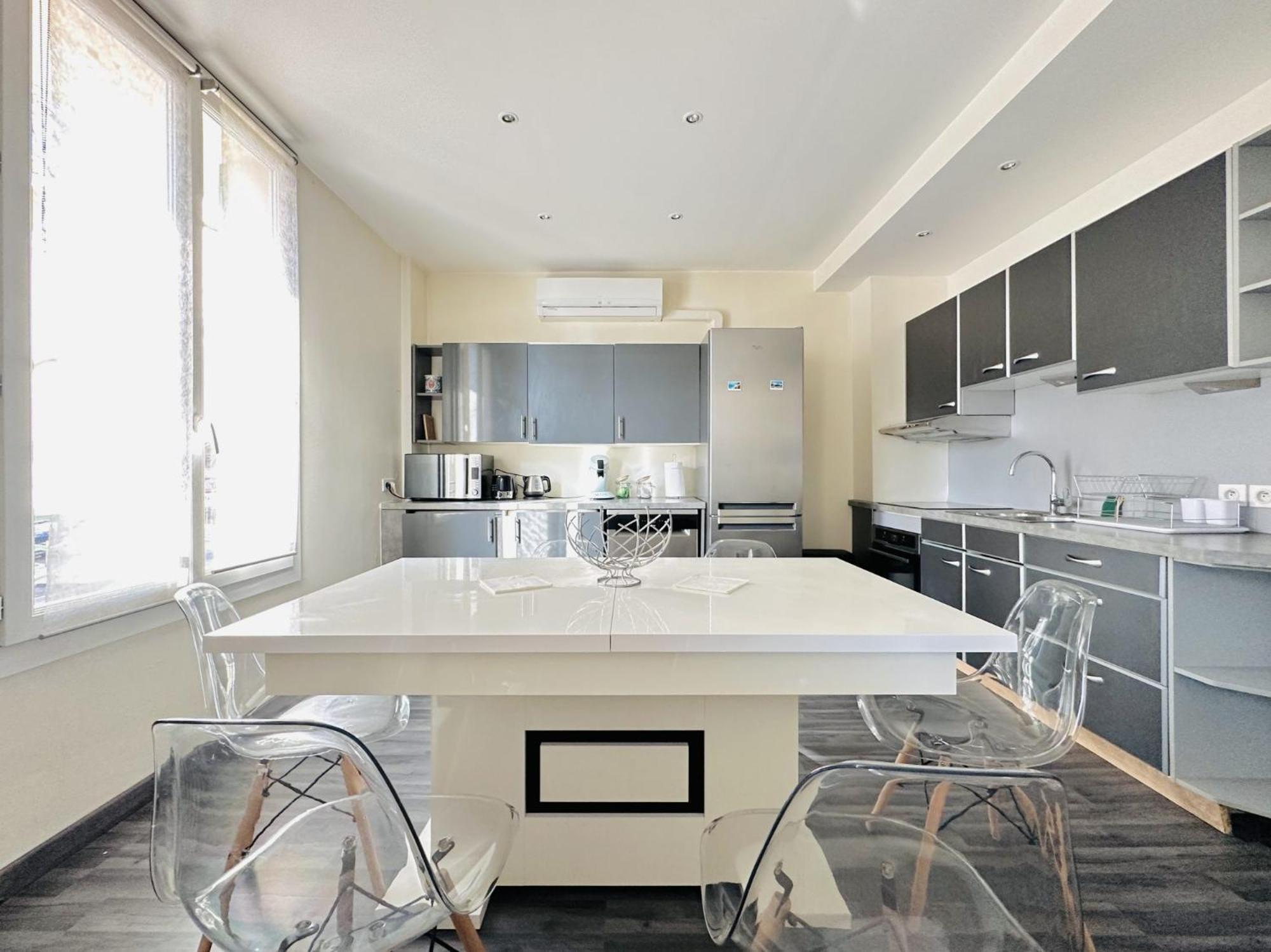 Le Globe Trotteur - 2 Pieces Centre Apartment *