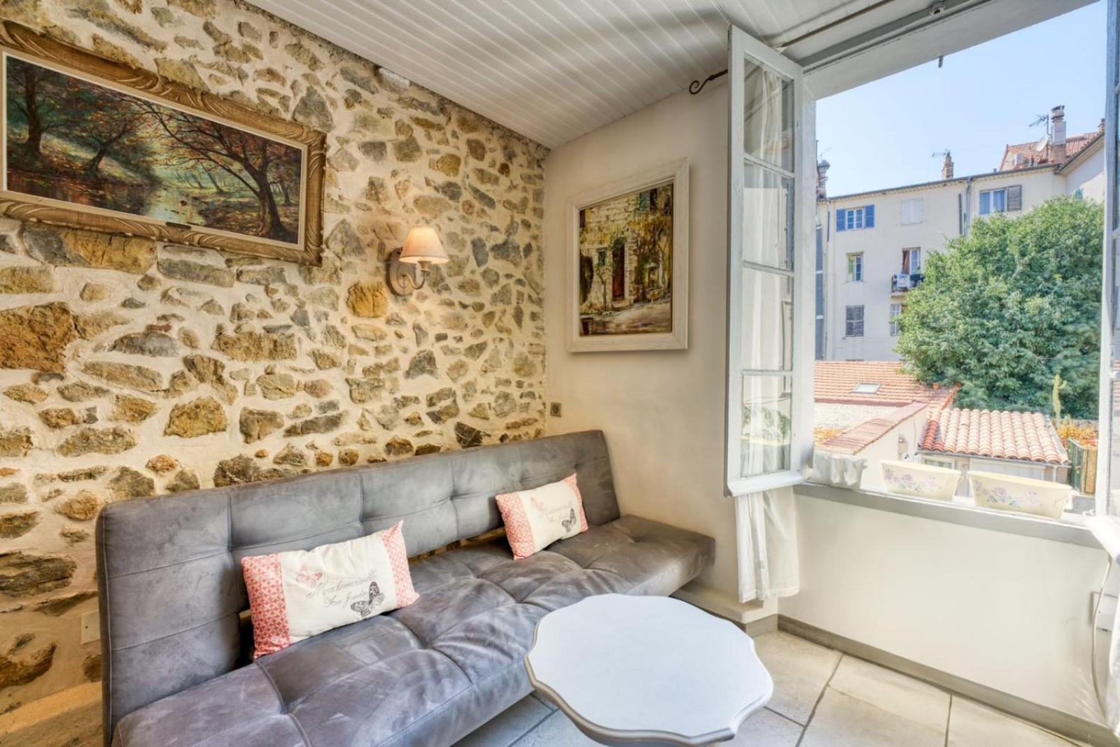New 2-bed Appartement Cannes