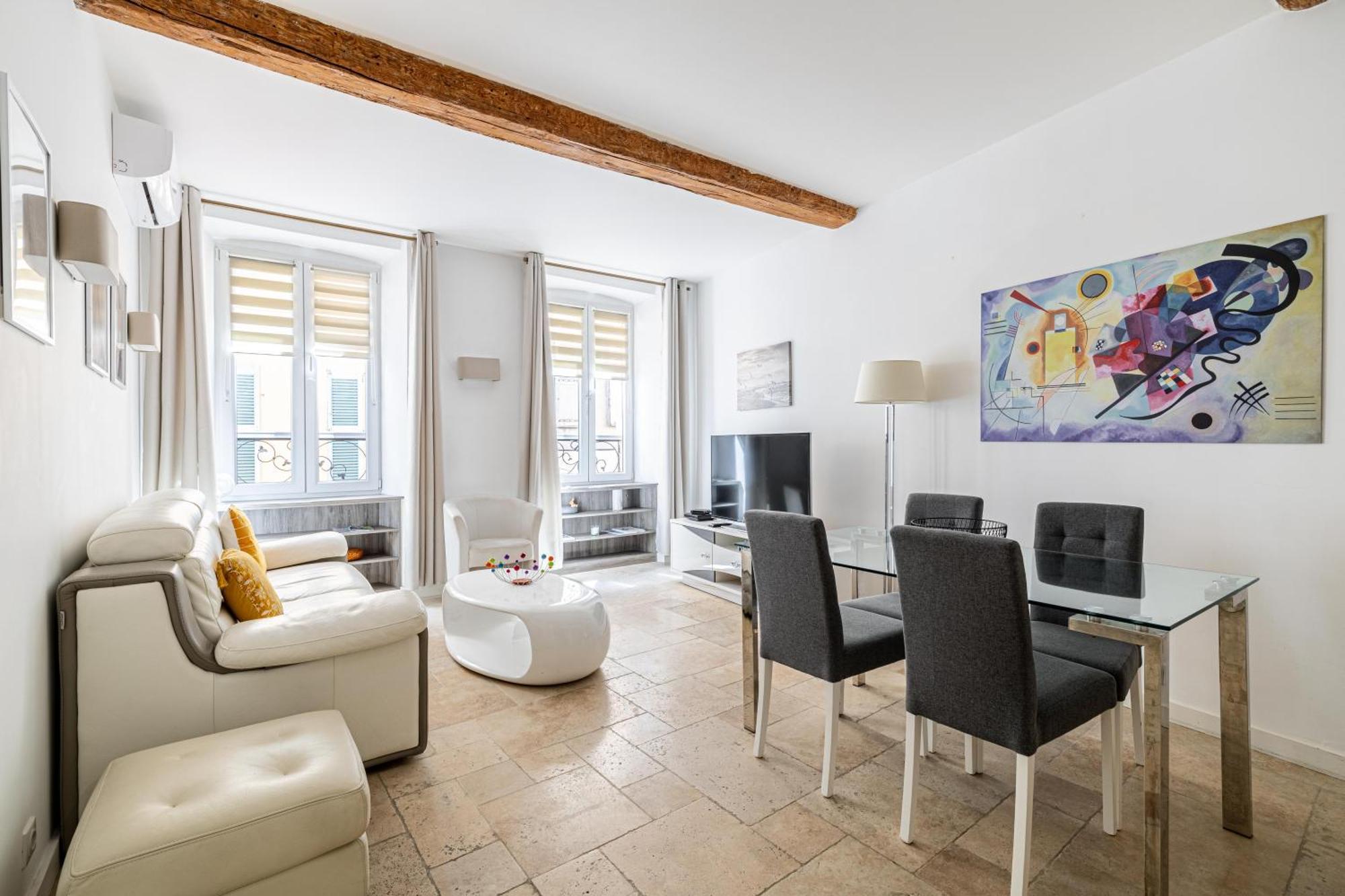 Le Meynadier Lumineux Dans Le Centre Historique, Proche Des Plages Et Palais Appartement *