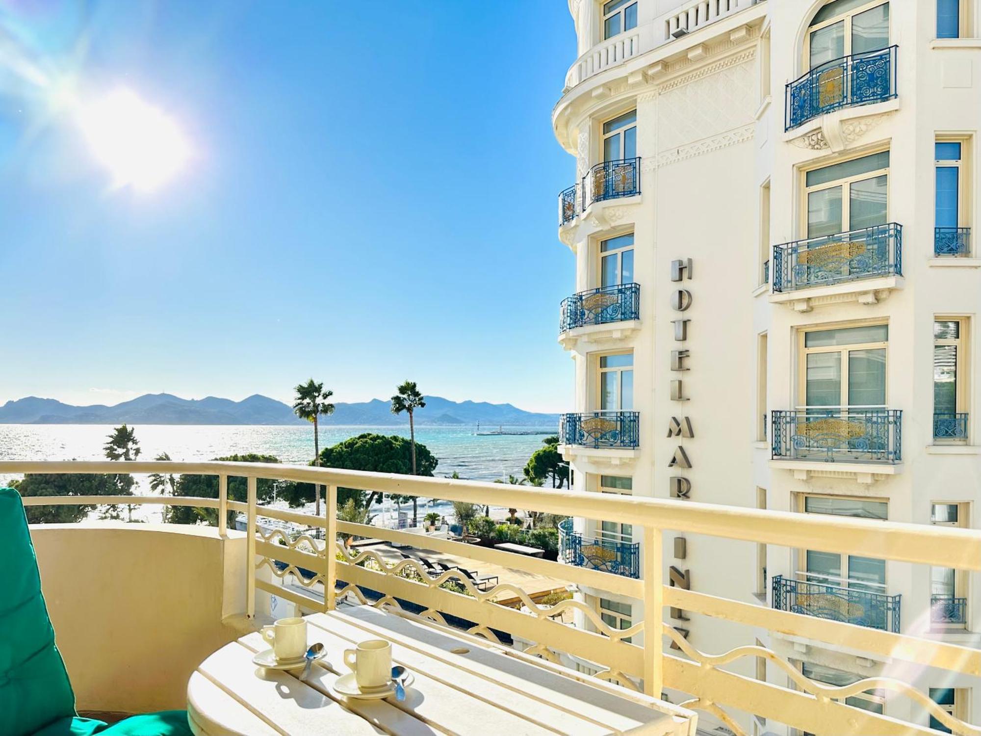 Appartement Palm Croisette - Vue & Martinez Cannes