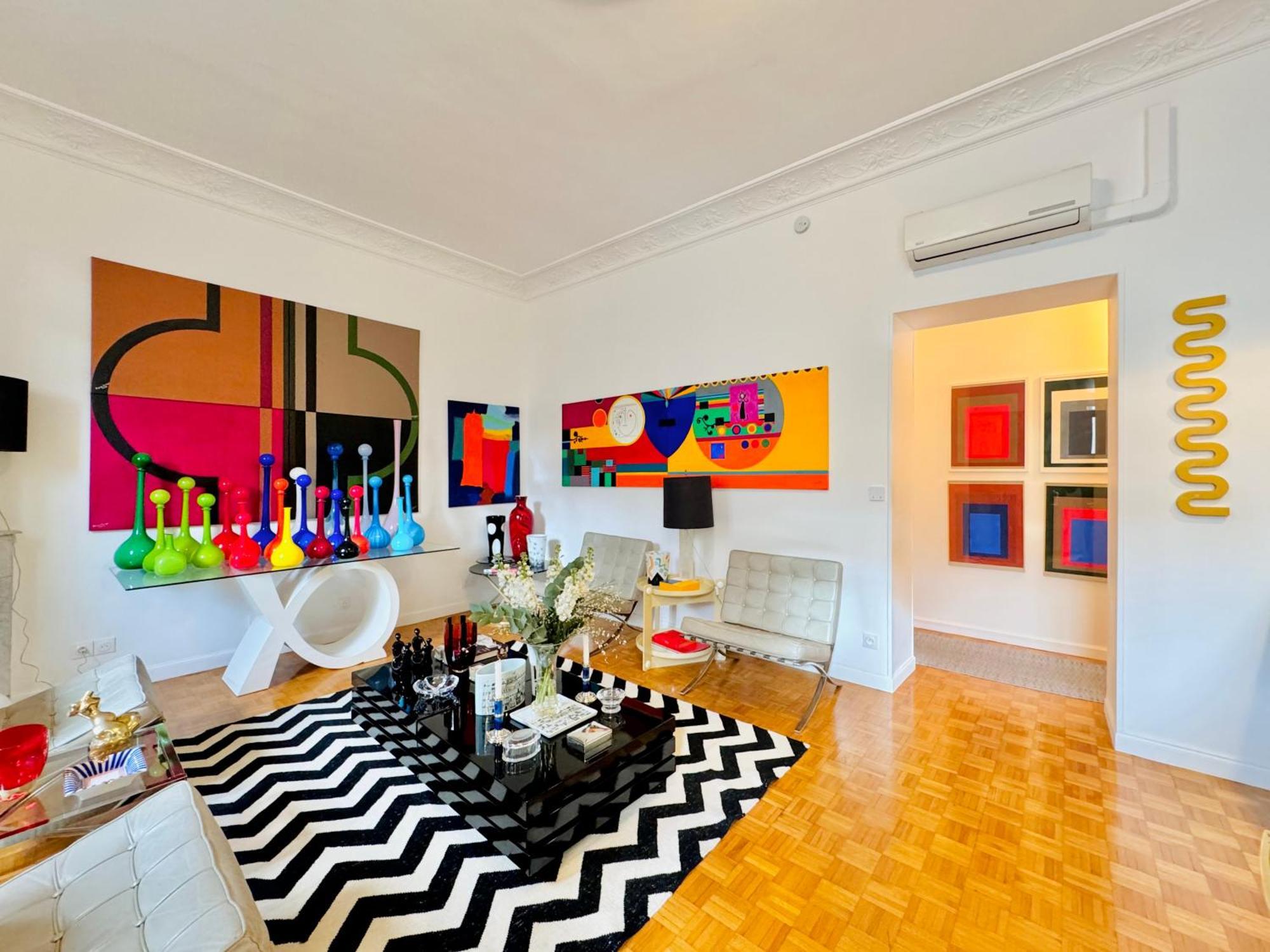 Le Guynemer - Beaux Arts Apartment *