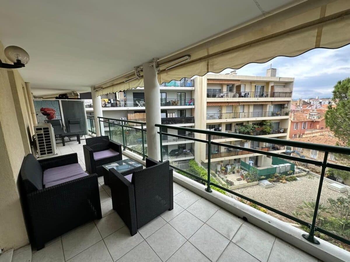 C058 Bel Spacieux Terrasse Centre Apartment