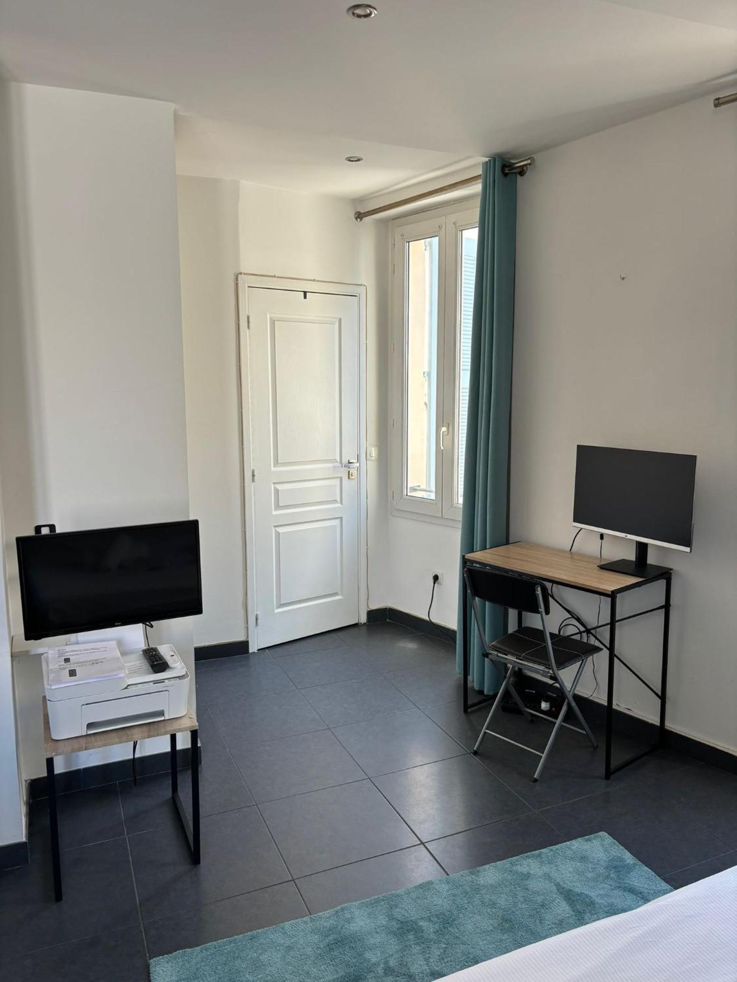 Les Suisses Zentral In Der Schoenen Altstadt Von Le Suquet 5 Min Zum Wlan Apartment *