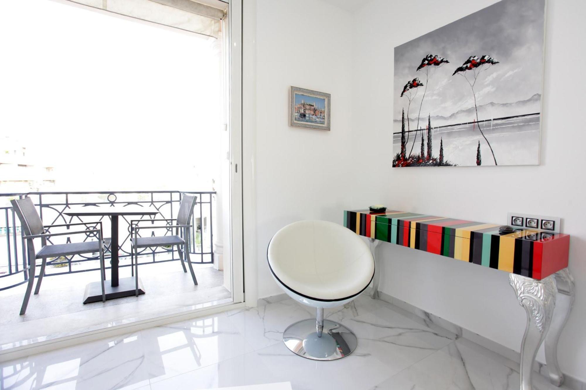 La Croisette Elegant Avec Balcon Et Vue Apercu * Cannes