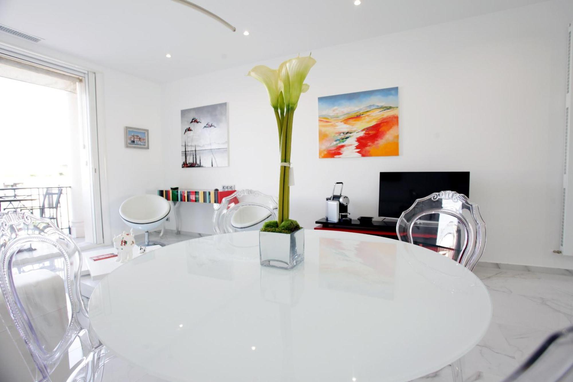 La Croisette Elegant Avec Balcon Et Vue Apercu Apartment Cannes