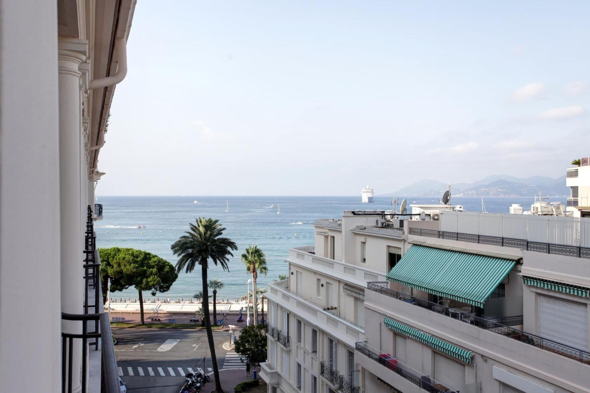 Apartment La Croisette Elegant Avec Balcon Et Vue Apercu Cannes