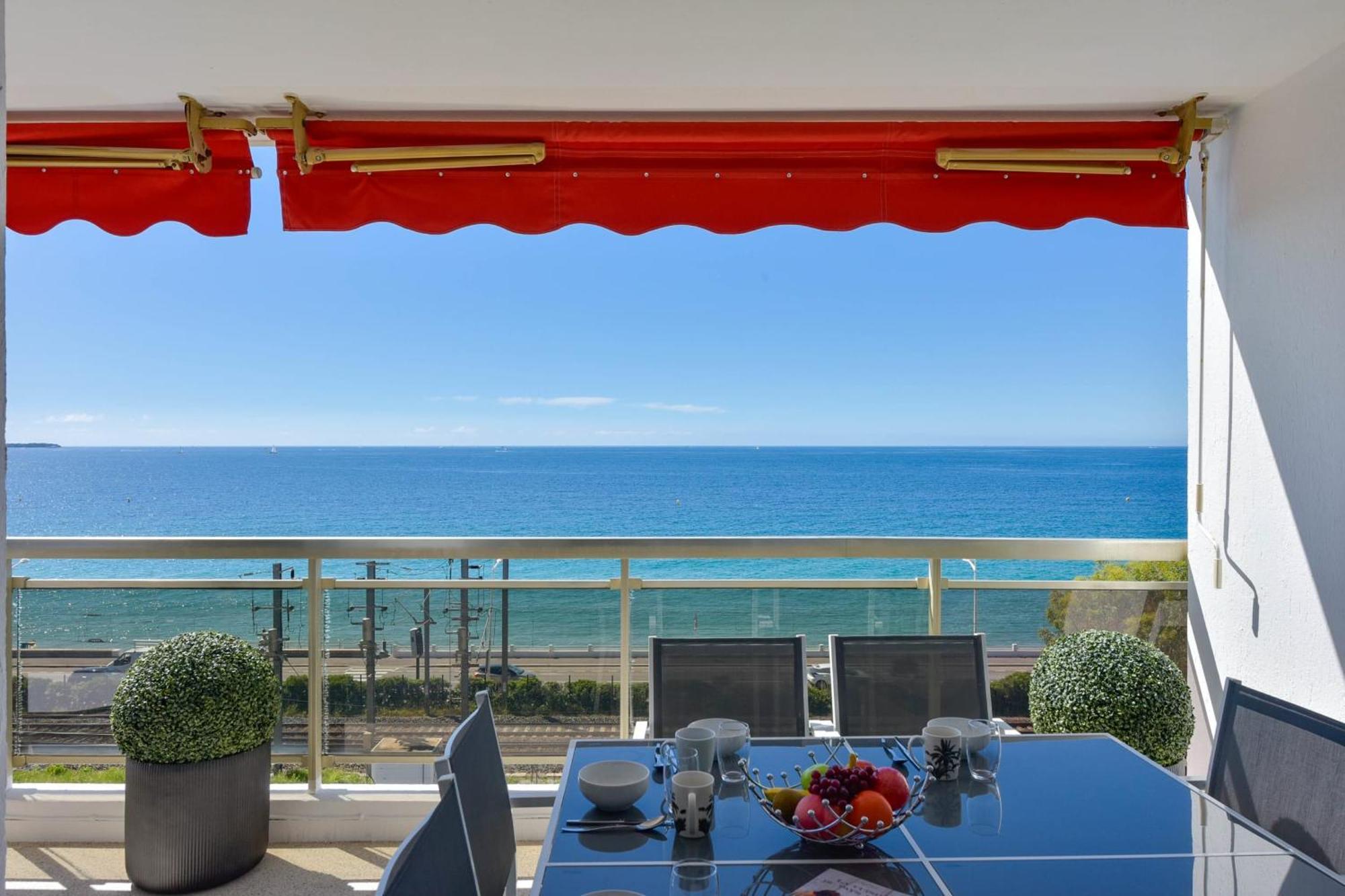 2-br Sea View Private Parking Walk To Beaches Apartment Cannes