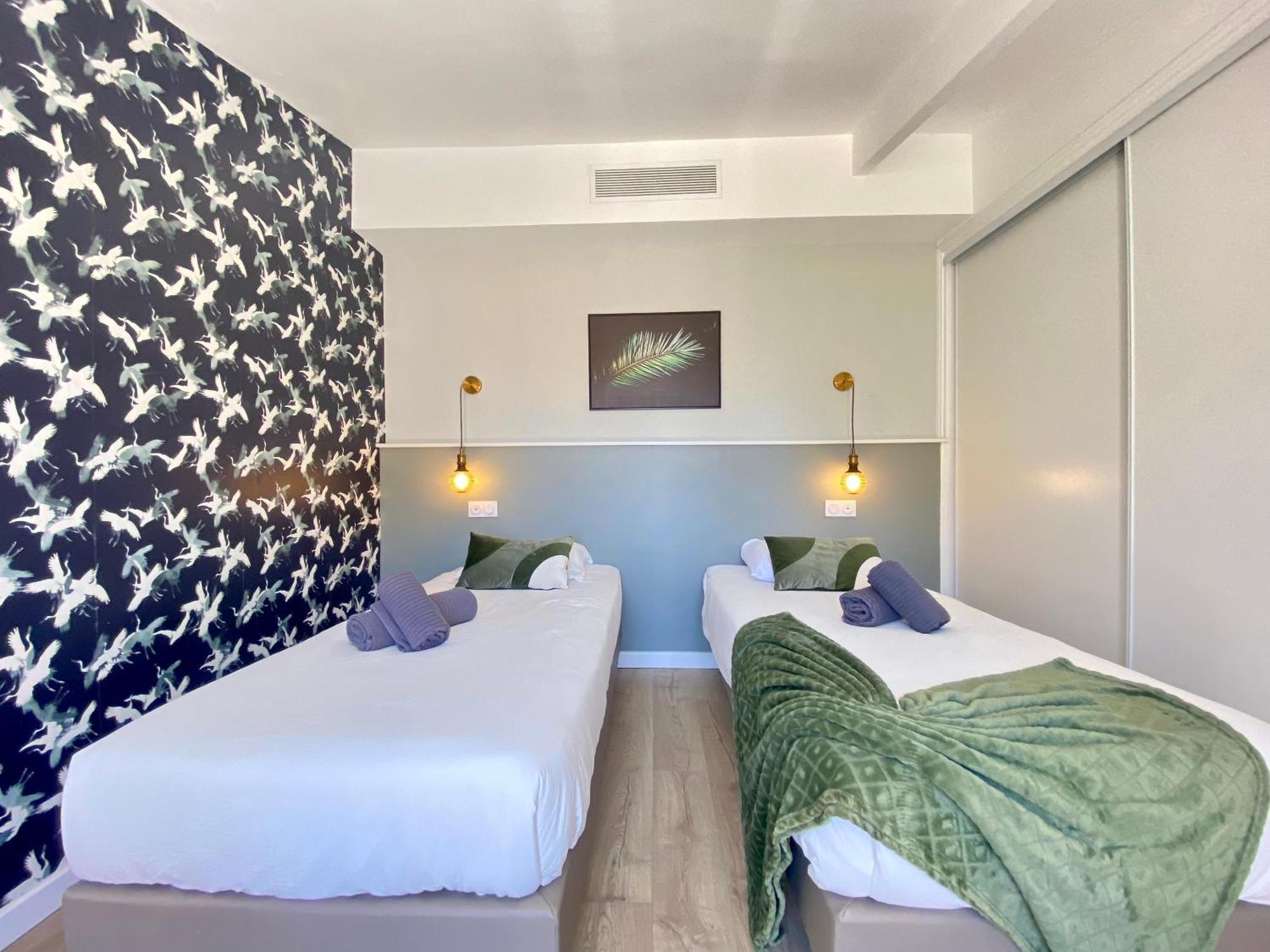 Les Toits Du Soleil: Luxury With Terraces And Jacuzzi In