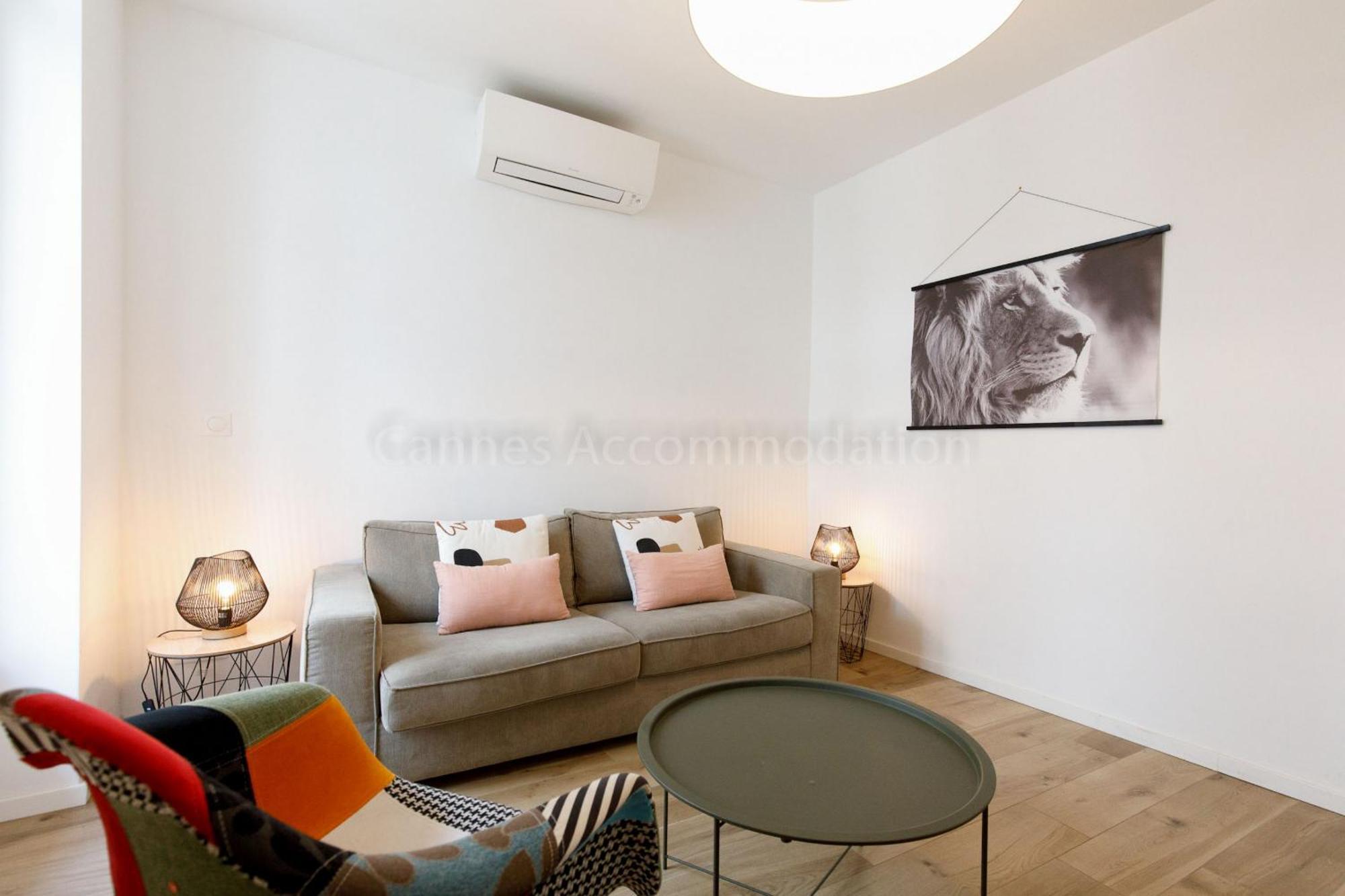 August Apartment