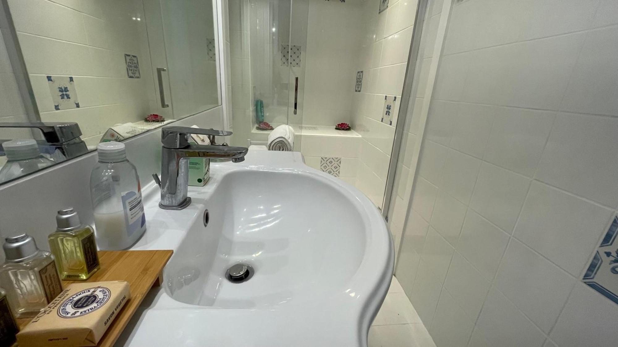 Large 2-room - Wifi, Air Conditioning * Cannes