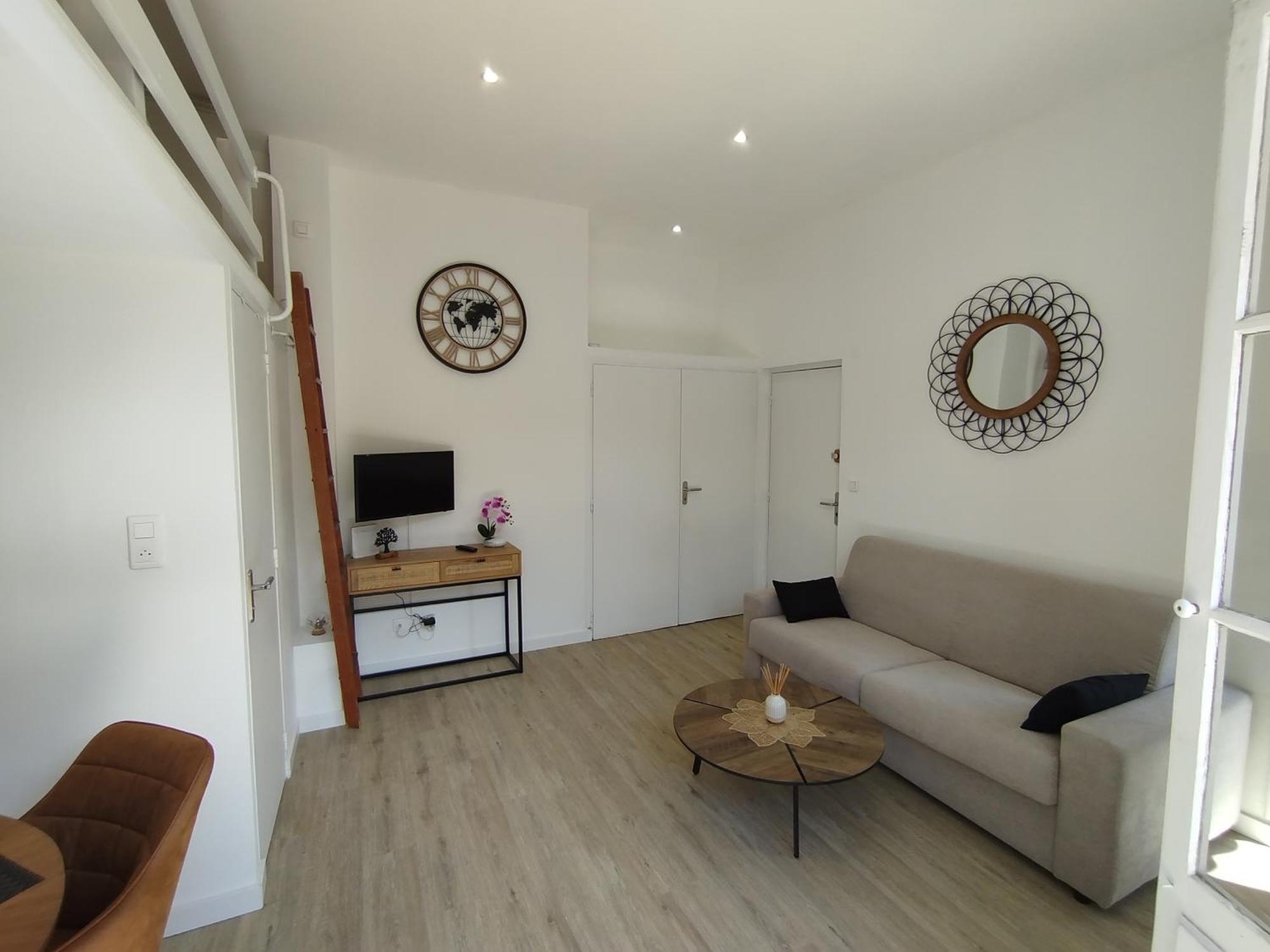 Apartment Mezzanine *