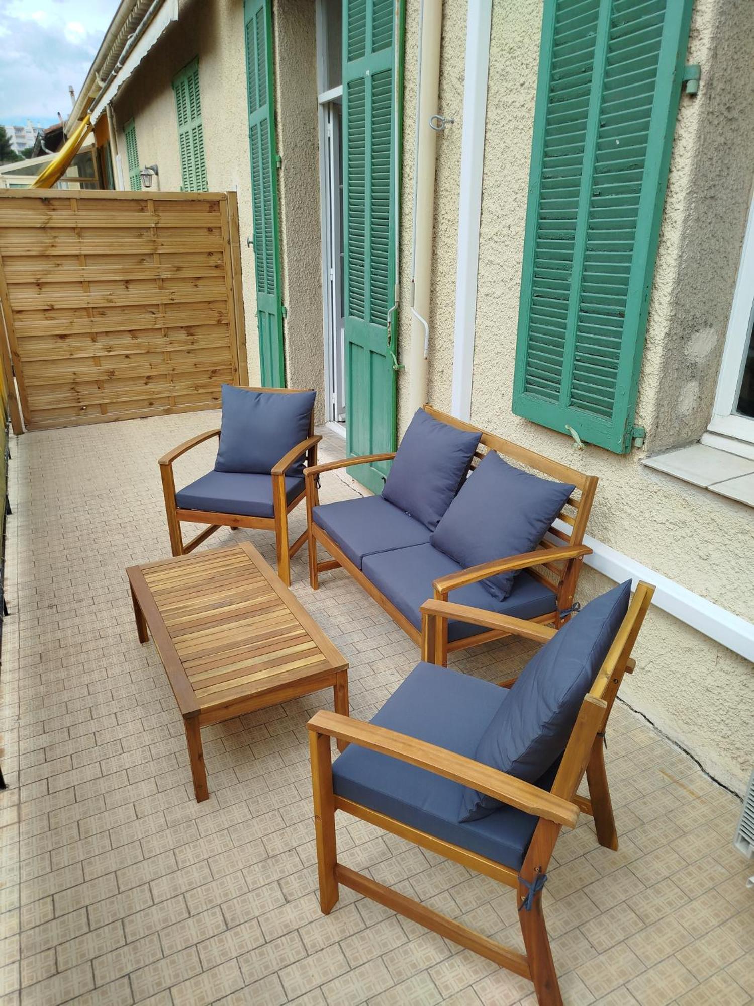 Apartment Mezzanine