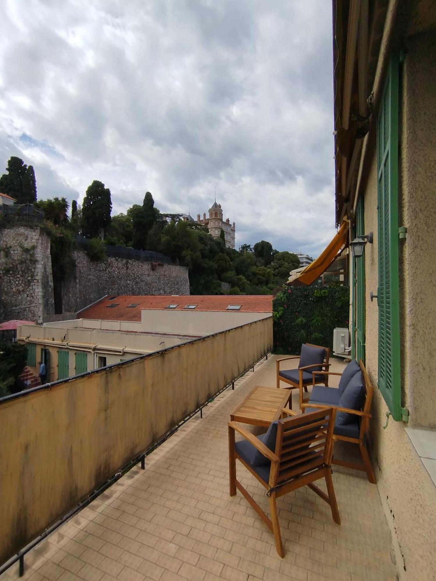 Grand Avec Terrasse Apartment