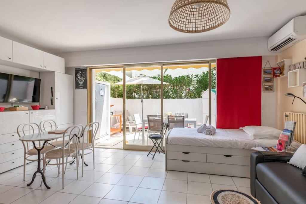 Superbe Bord De Avec Terrasse & Piscine Apartment Cannes